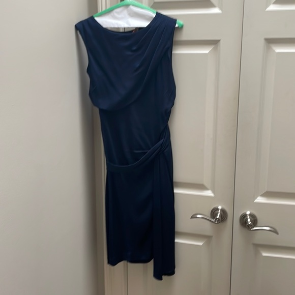 Navy silk DVF dress - Picture 1 of 6